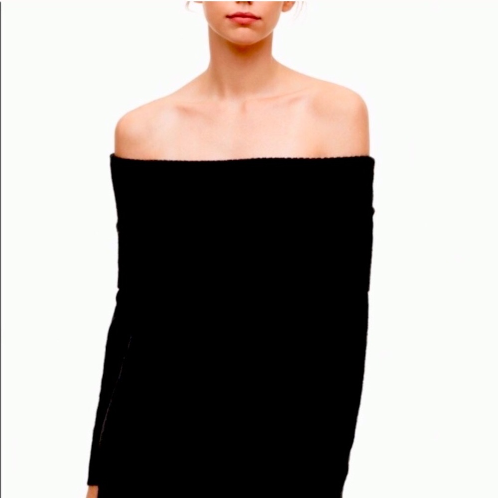 Aritzia Free Wilfred Off Shoulder Sweater S
